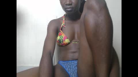 Snapshot of creamyxsugar chatting on September 15, 10:21 pm creamyxsugar online show from September 15, 10:21 pm