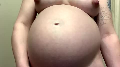 Breed me daddy  online show from February 14, 1:46 am