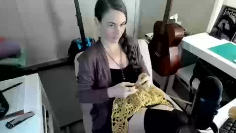 Creature Marie online show from October 12, 1:37 am