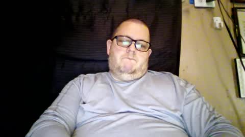 The hopeless romantic online show from December 4, 9:24 pm