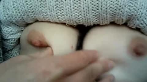 Snapshot of cremina chatting on December 9, 10:32 am cremina online show from December 9, 10:32 am