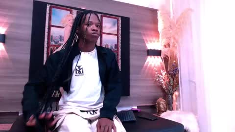 CriisBrown  online show from November 19, 11:21 am