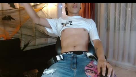 criiscs online show from October 28, 9:24 am