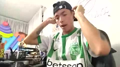 criiscs online show from November 4, 7:40 am