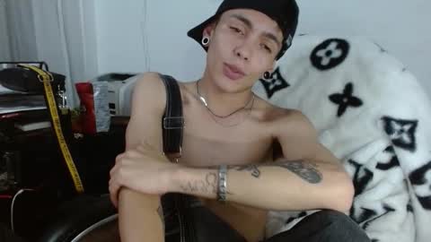 criiscs online show from November 8, 6:13 am