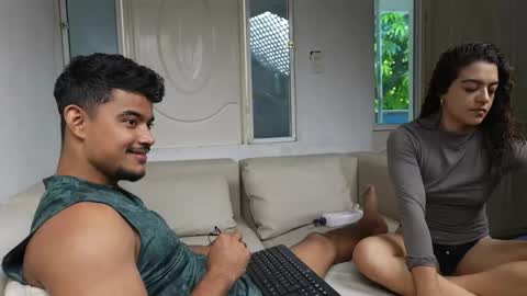 Snapshot of crimson_heart chatting on October 1, 2:01 pm Crimson heart online show from October 1, 2:01 pm