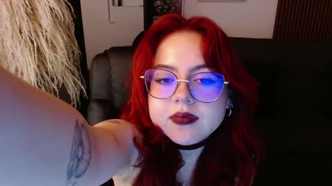 Snapshot of crimson_tati chatting on December 24, 8:55 am Tatiana online show from December 24, 8:55 am