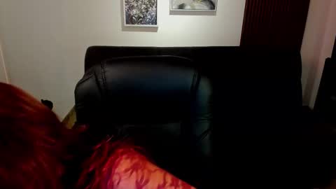 Snapshot of crimson_tati chatting on October 9, 4:21 am Tatiana online show from October 9, 4:21 am