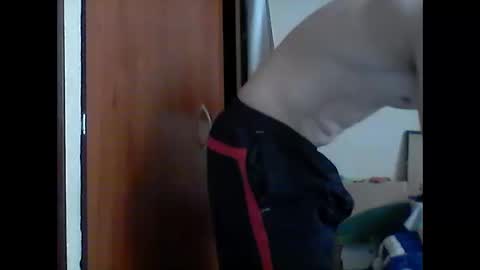 Snapshot of cris2428 chatting on December 7, 9:00 pm cris2428 online show from December 7, 9:00 pm