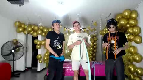 crismens online show from December 23, 3:07 am