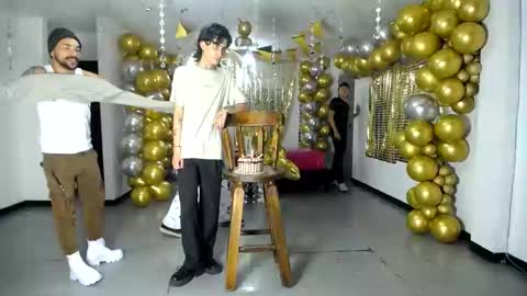 crismens online show from January 19, 9:11 am