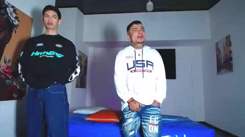 crismens online show from October 12, 7:02 pm