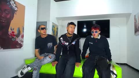 crismens online show from October 24, 12:45 pm