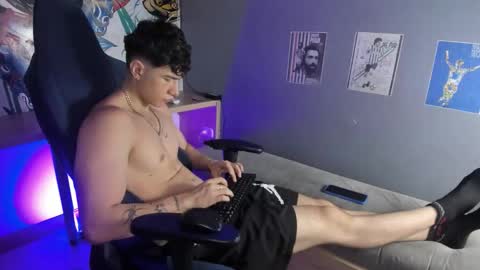 Cris online show from January 18, 1:53 am