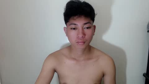 Snapshot of cristal1xox chatting on October 17, 8:11 pm cristal1xox online show from October 17, 8:11 pm