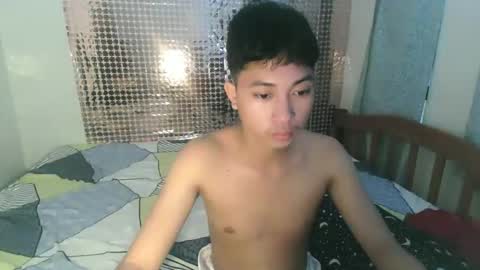 Snapshot of cristal1xox chatting on November 23, 7:08 am cristal1xox online show from November 23, 7:08 am