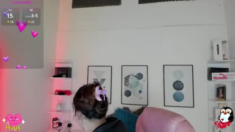 Snapshot of cristal__hot_1 chatting on February 14, 4:04 am Cristal online show from February 14, 4:04 am