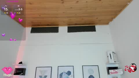 Snapshot of cristal__hot_1 chatting on March 3, 4:03 am Cristal online show from March 3, 4:03 am