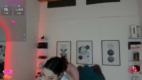 Snapshot of cristal__hot_1 chatting on March 8, 4:23 am Cristal online show from March 8, 4:23 am