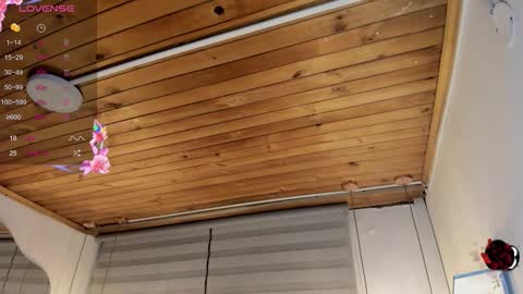 Snapshot of cristal__hot_1 chatting on October 12, 4:33 am Cristal online show from October 12, 4:33 am