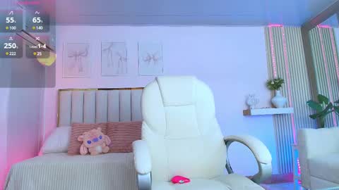 Cristal  online show from March 4, 12:50 am