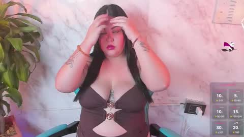 Snapshot of cristal_herrera chatting on November 9, 3:38 am Cristal online show from November 9, 3:38 am