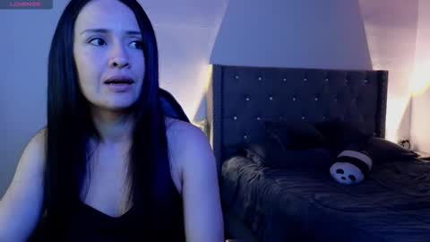 Snapshot of cristal_hilton_10 chatting on November 18, 4:06 am Alejandra from Wednesday to Saturday from 1000 pm to 400 am Colombian hour online show from November 18, 4:06 am