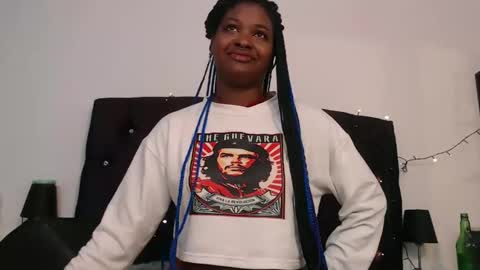 Snapshot of cristal_smith06 chatting on January 4, 10:16 am Hanna online show from January 4, 10:16 am