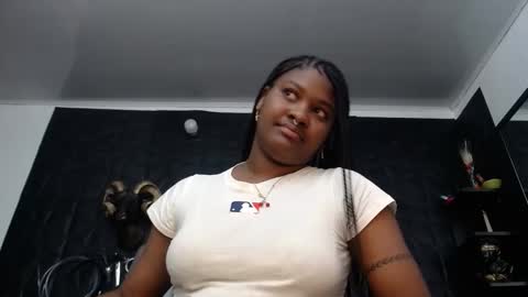 Hanna  online show from April 14, 8:53 am