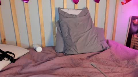 Snapshot of cristalcutte_ chatting on February 17, 3:53 pm Cristal Cute online show from February 17, 3:53 pm