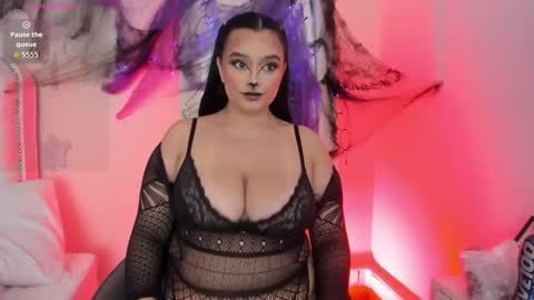 Snapshot of cristalcutte_ chatting on October 31, 1:45 pm Cristal Cute online show from October 31, 1:45 pm