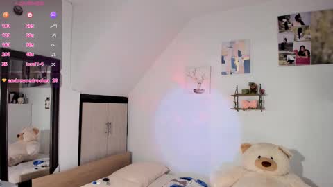 cristal online show from November 12, 1:22 pm