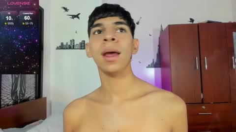 Snapshot of cristhian_slytherin chatting on January 20, 2:36 pm cristhian online show from January 20, 2:36 pm