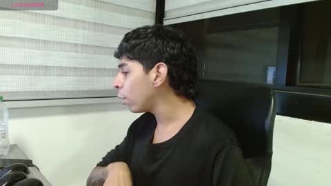 Snapshot of cristhian_slytherin chatting on September 18, 8:16 am cristhian online show from September 18, 8:16 am