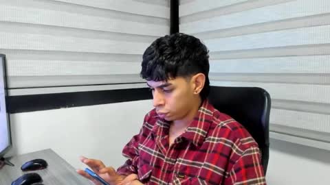 Snapshot of cristhian_slytherin chatting on October 2, 5:47 am cristhian online show from October 2, 5:47 am