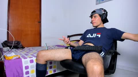 Cristian  online show from December 27, 1:22 am