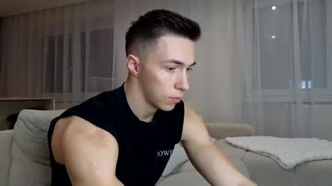 CristianoHailey online show from February 25, 7:25 pm