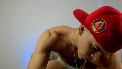 Snapshot of cristiianmartinez chatting on September 18, 8:05 am Cristian online show from September 18, 8:05 am