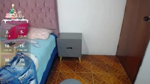 Snapshot of cristin_doll chatting on December 3, 2:05 pm cristina online show from December 3, 2:05 pm