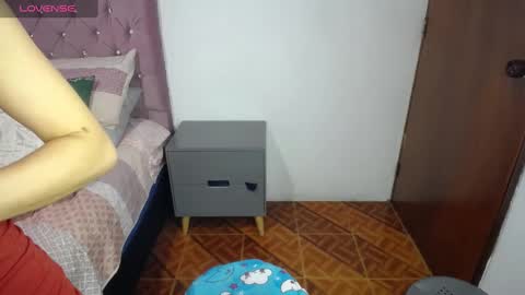 Snapshot of cristin_doll chatting on January 11, 12:50 pm cristina online show from January 11, 12:50 pm