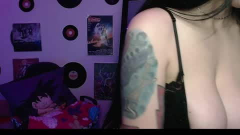 Christina online show from May 27, 11:24 pm