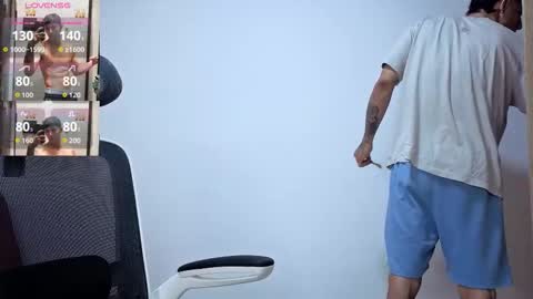 cristopher23  online show from November 20, 11:21 am