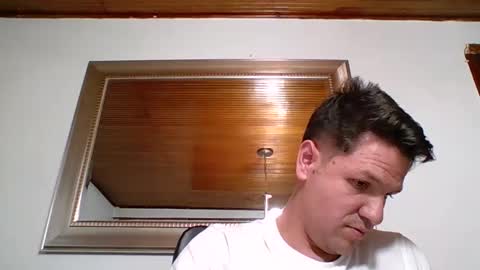 cristopher3042 online show from September 23, 10:35 pm