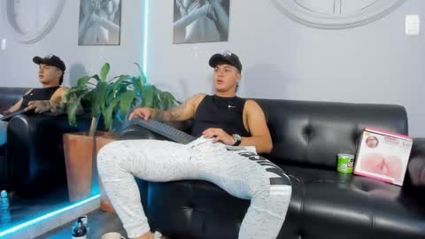 Cristopher online show from February 4, 3:36 pm