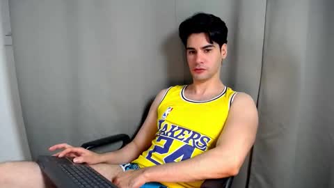 Snapshot of cristopher_vega182 chatting on December 4, 10:51 pm cristopher online show from December 4, 10:51 pm