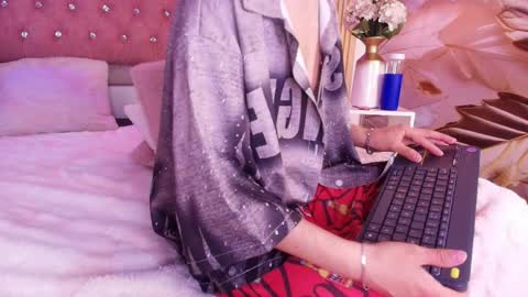 Cristopher  online show from April 7, 9:21 am