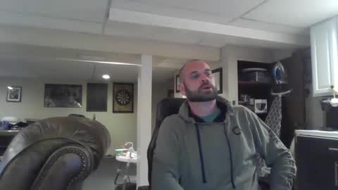 Snapshot of crm400 chatting on October 5, 1:48 am billybasement online show from October 5, 1:48 am