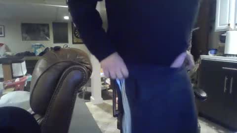 Snapshot of crm400 chatting on November 8, 2:23 am billybasement online show from November 8, 2:23 am