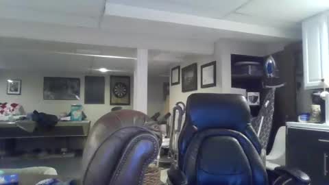 Snapshot of crm400 chatting on November 22, 1:59 am billybasement online show from November 22, 1:59 am