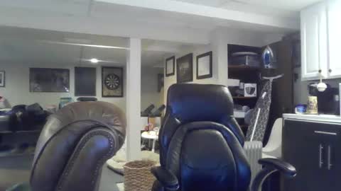 Snapshot of crm400 chatting on November 23, 2:55 am billybasement online show from November 23, 2:55 am